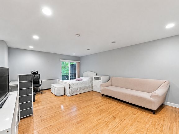 5th image of 1111 River Rd APT G16