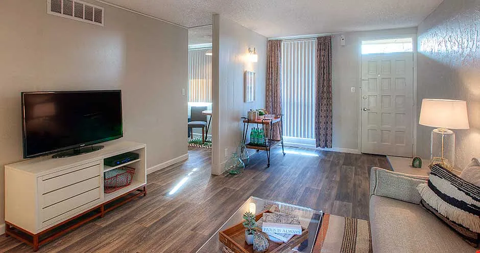 The Venue on Camelback Apartments — Photo 4
