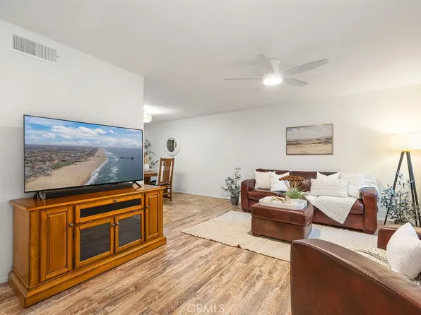 10166 Disney Cir, Huntington Beach, CA 92646