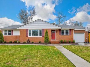 202 Lewis Rd, Portsmouth, VA 23701