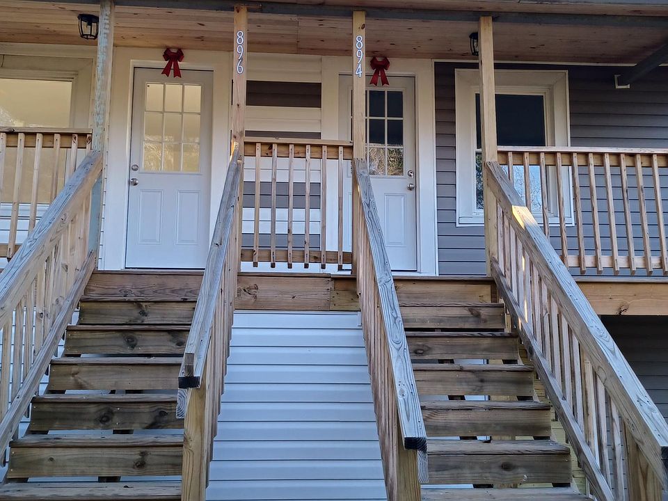1st image of 894 Monroe St #894
