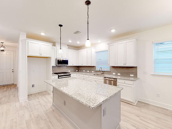 3rd image of 56 Appian Ave