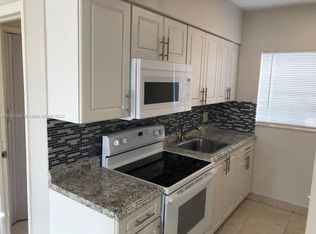 2342 N Federal Hwy #4, Hollywood, FL 33020