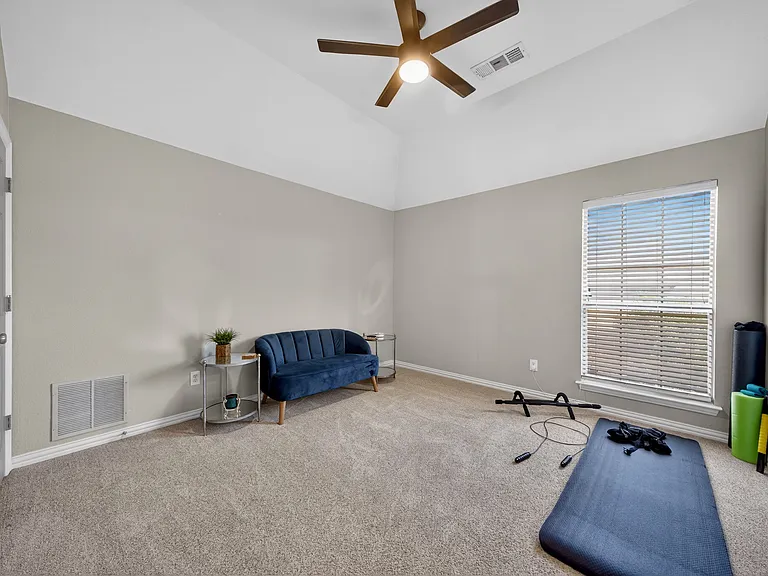 301 Foxcroft Ln — Photo 29