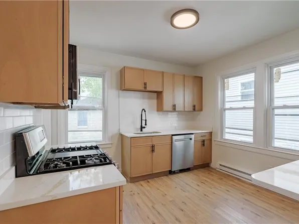 26 Berlin St, Providence, RI 02908