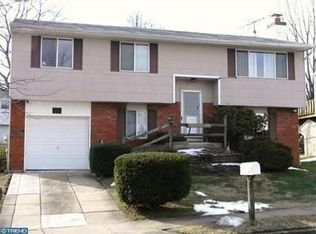 2115 Joshua Dr, Bensalem, PA 19020