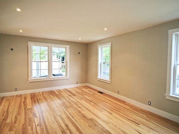 5th image of 26 Northern Ave