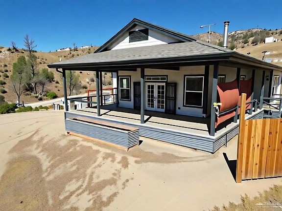 2nd image of 1401 Michael Rd