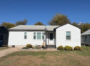627 E Young Pl, Tulsa, OK 74106