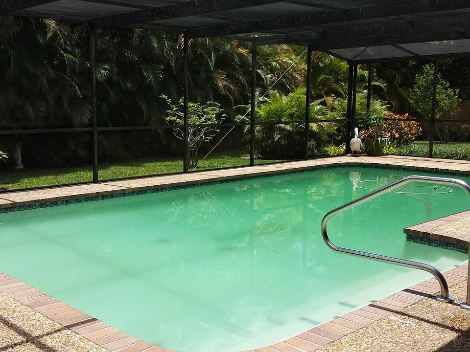 1st image of 10760 NW 24th St