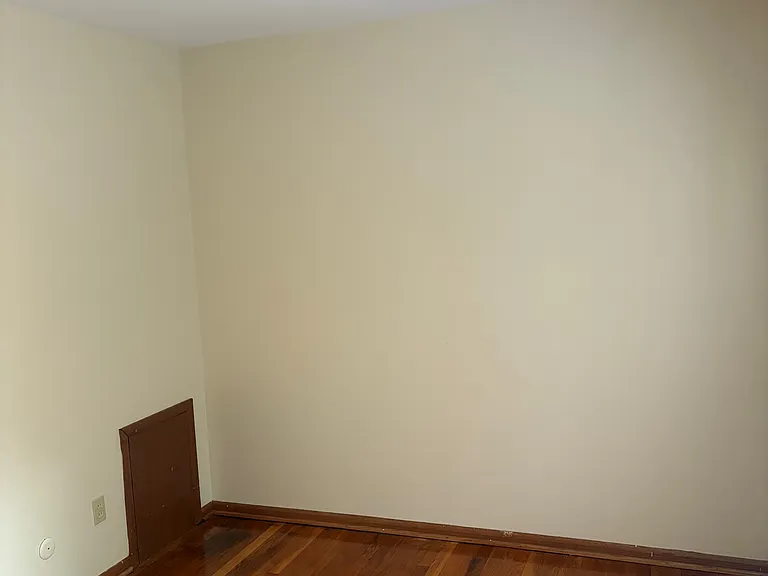 109 Georgetown Dr #B — Photo 2