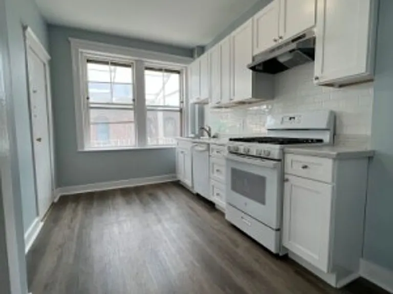 45 Hooker St #3 — Photo 1