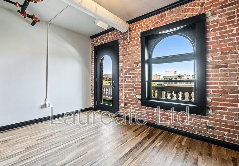 1490 N Lafayette St #405 — Photo 25