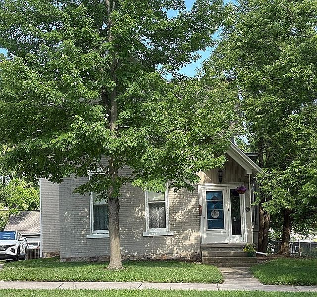 1st image of 708 N Main St