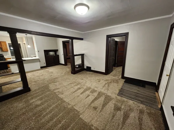 3714 9th St, Des Moines, IA 50313