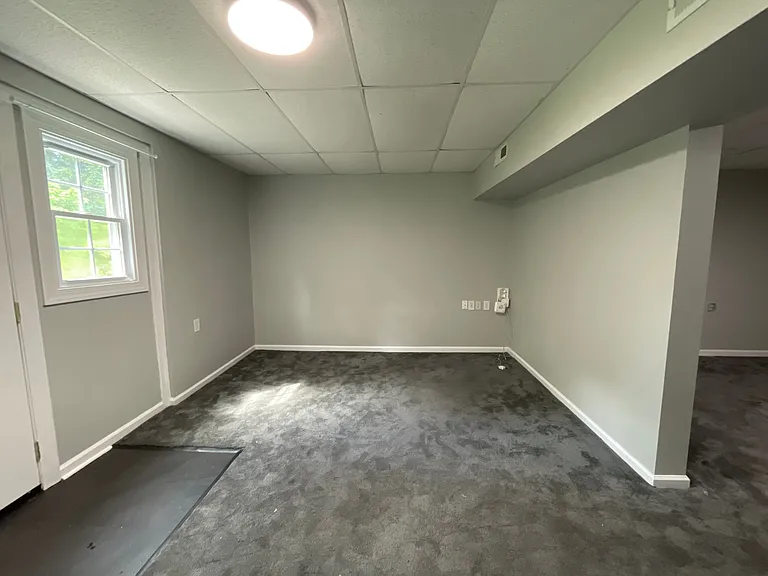 1139 Ardmore Dr — Photo 10