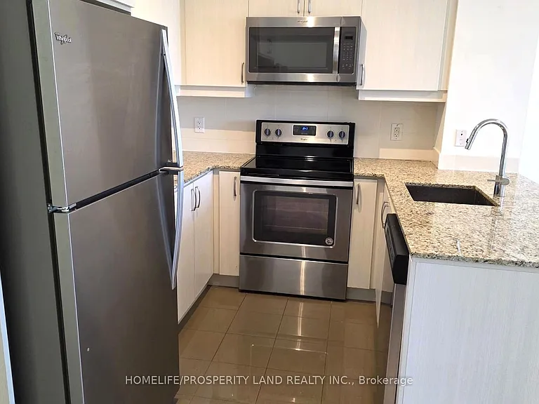 9205 Yonge St #617 — Photo 4