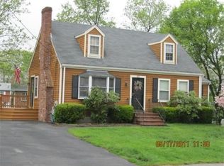 62 Windsor Rd, Norwood, MA 02062