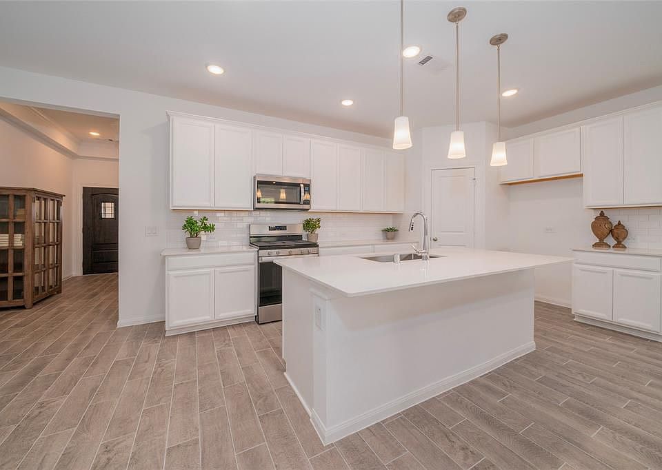 1st image of 26883 Ausmas Ln