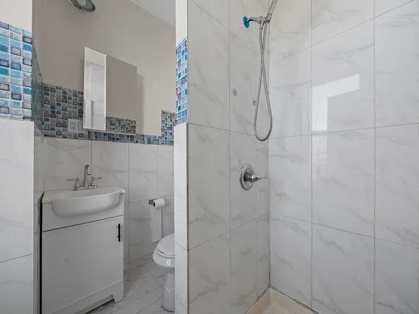 1323 Sutter Avenue image 22 of 50