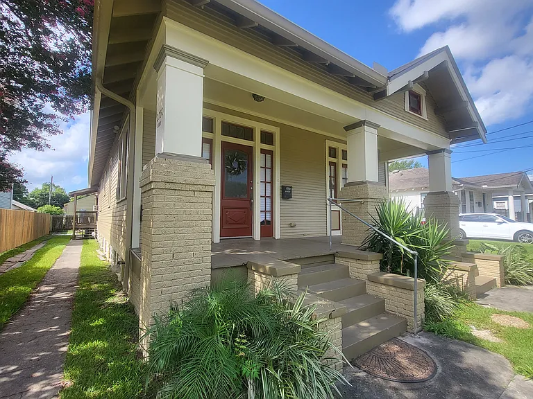 2748 Wisteria St — Photo 24