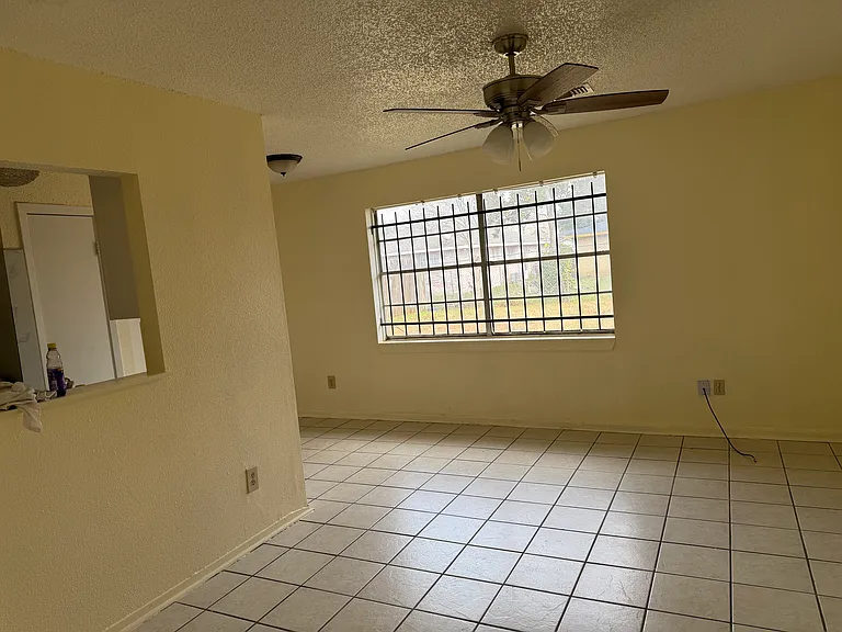12935 Southspring Dr — Photo 4