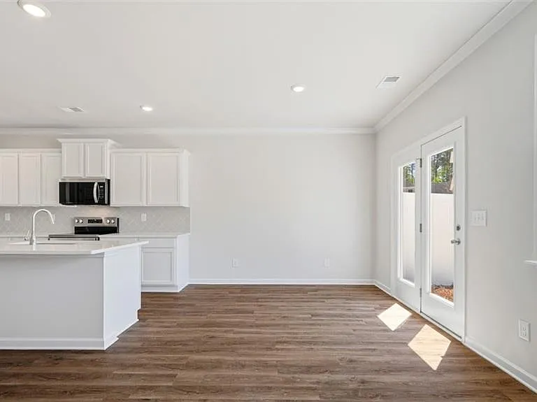 1404 Gray Branch Dr — Photo 6