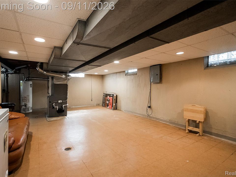 24031 Seneca Ave, photo 21