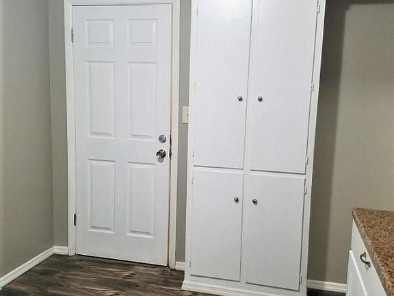 5th image of 4994 N High St #3