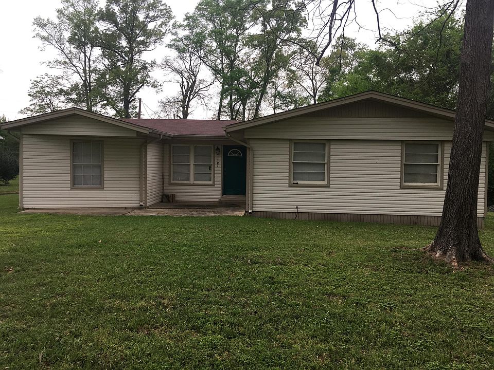 1st image of 213 N Redbud St