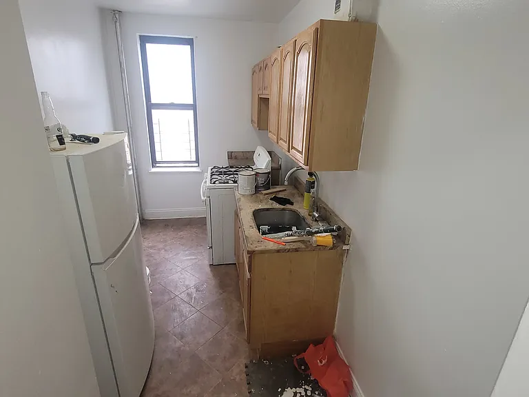 1575 Grand Concourse #54B — Photo 6