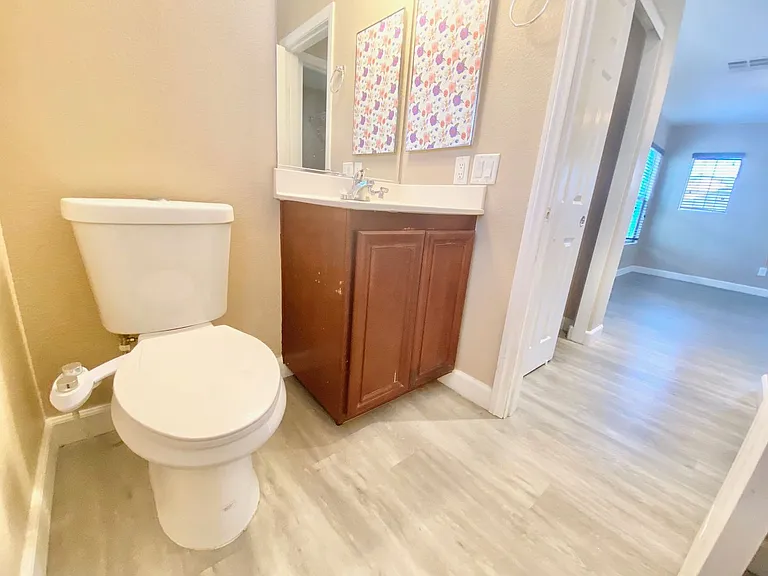 1060 Paradise Coach Dr — Photo 25