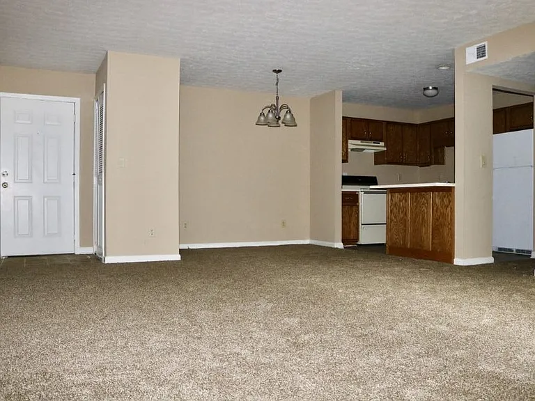 Amanda Place Apartments — Photo 12