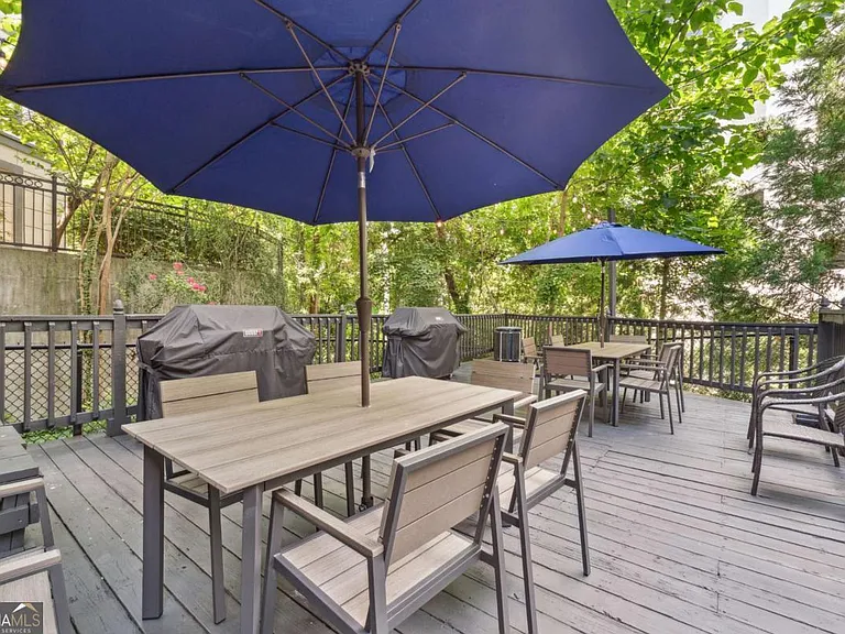 3481 Lakeside Dr NE #605 — Photo 45