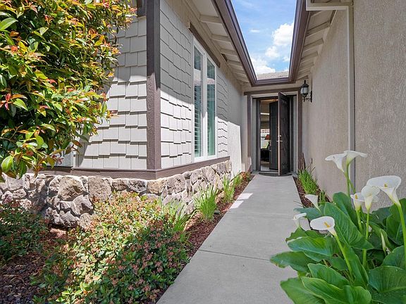 4th image of 2328 Fawnwood Ln