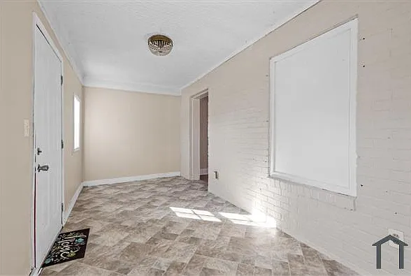 4 bed, 1400 sqft, $2,100 — Photo 4