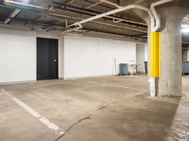 225 N New Jersey St #48 — Photo 10