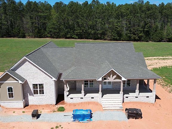 4th image of 406 Casey Rd