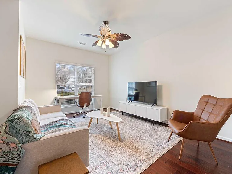 4 Suncrest Ct — Photo 8