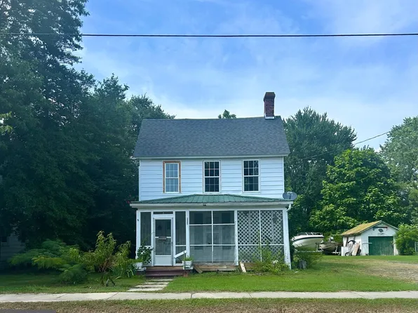 215 Academy Ave, Federalsburg, MD 21632