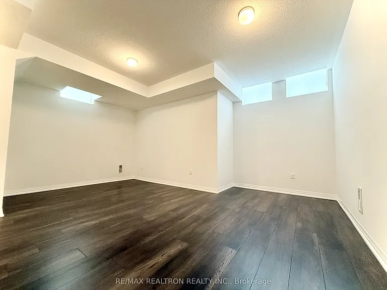 119 Schmeltzer Cres — Photo 21
