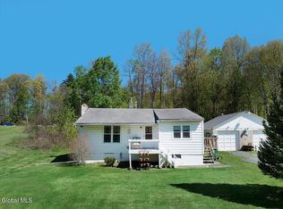 352 Hansen Road, Schaghticoke, NY 12154