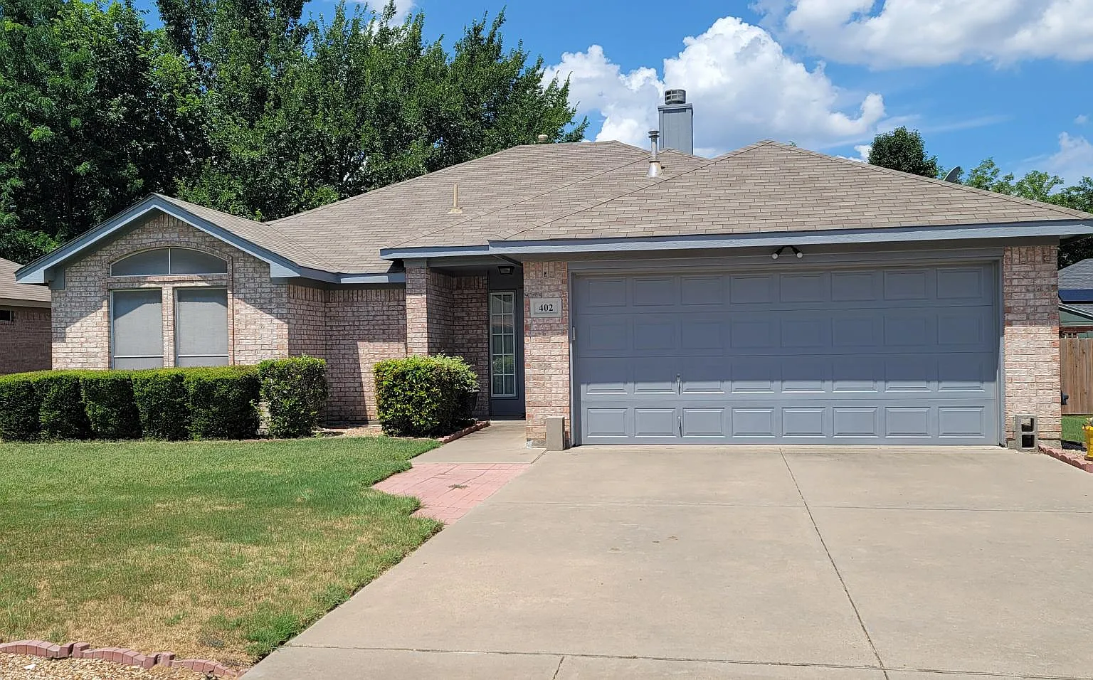 3 bed, 1591 sqft, $2,050 — Photo 2