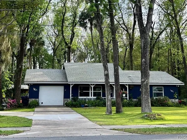 740 NE 11th St, Crystal River, FL 34428