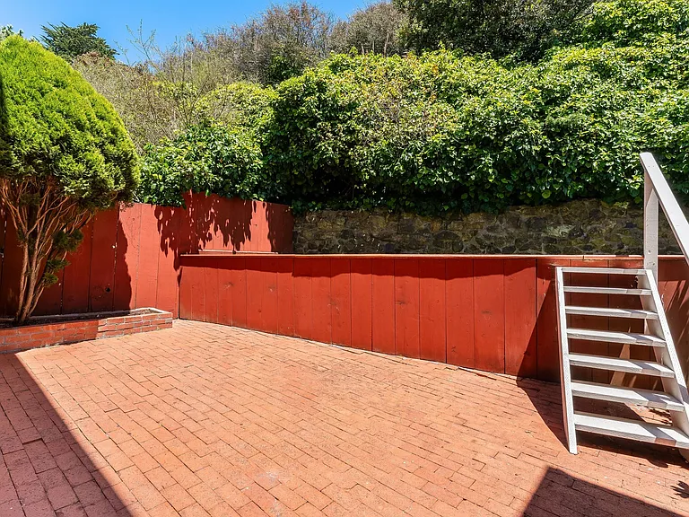 115 Farnum St — Photo 26