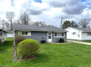 17733 Redwood Rd, Lake Milton, OH 44429