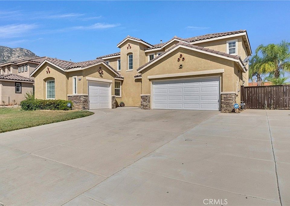 1st image of 32859 Fairmont Ln