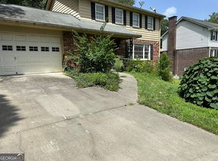 5012 Chestnut Forest Ln, Dunwoody, GA 30360