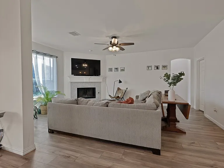 1708 Kittyhawk Dr — Photo 11