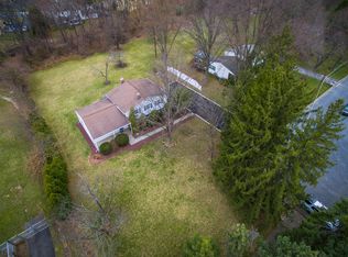 1560 Blair Ln, Maple Glen, PA 19002